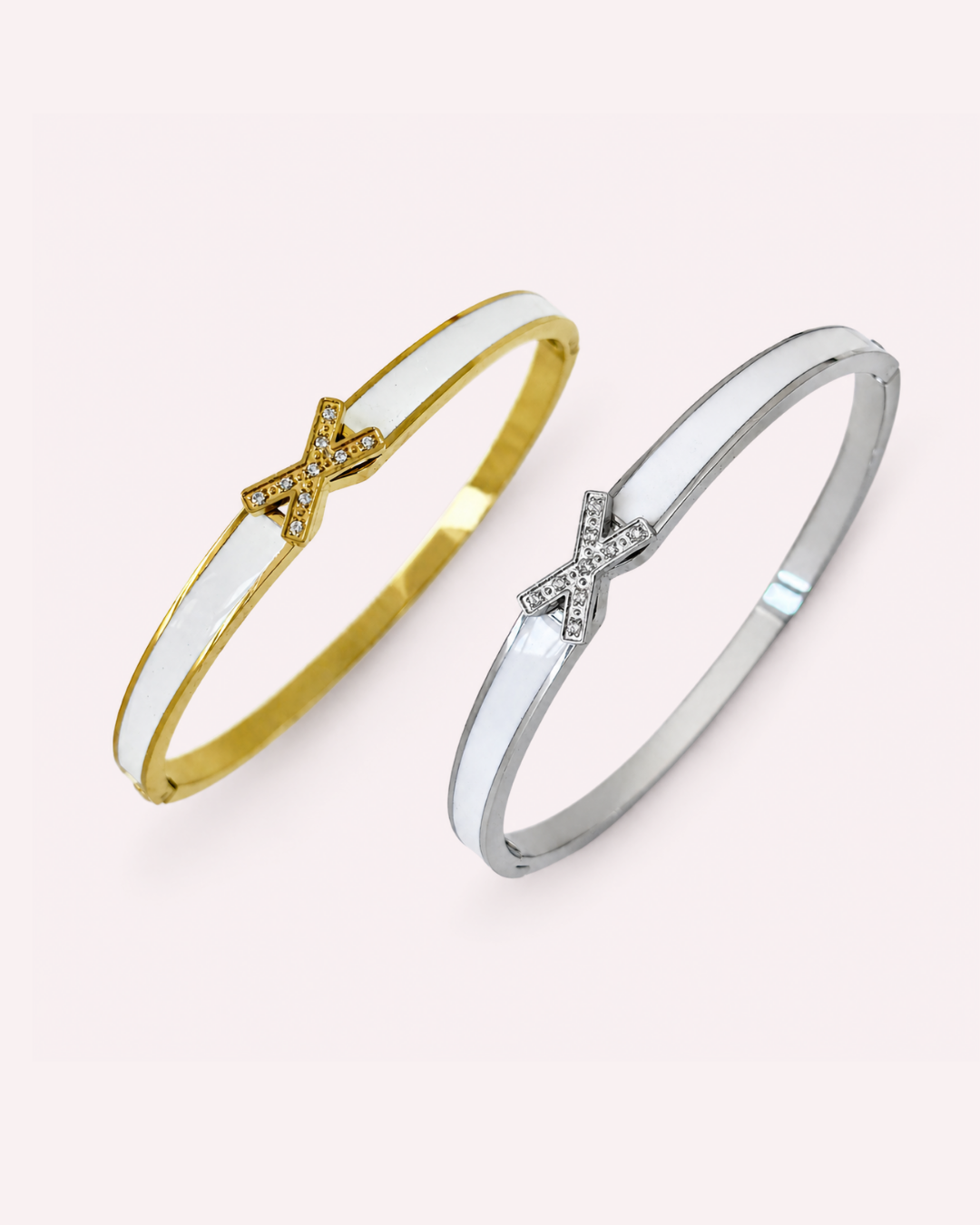 Xandra Bangle