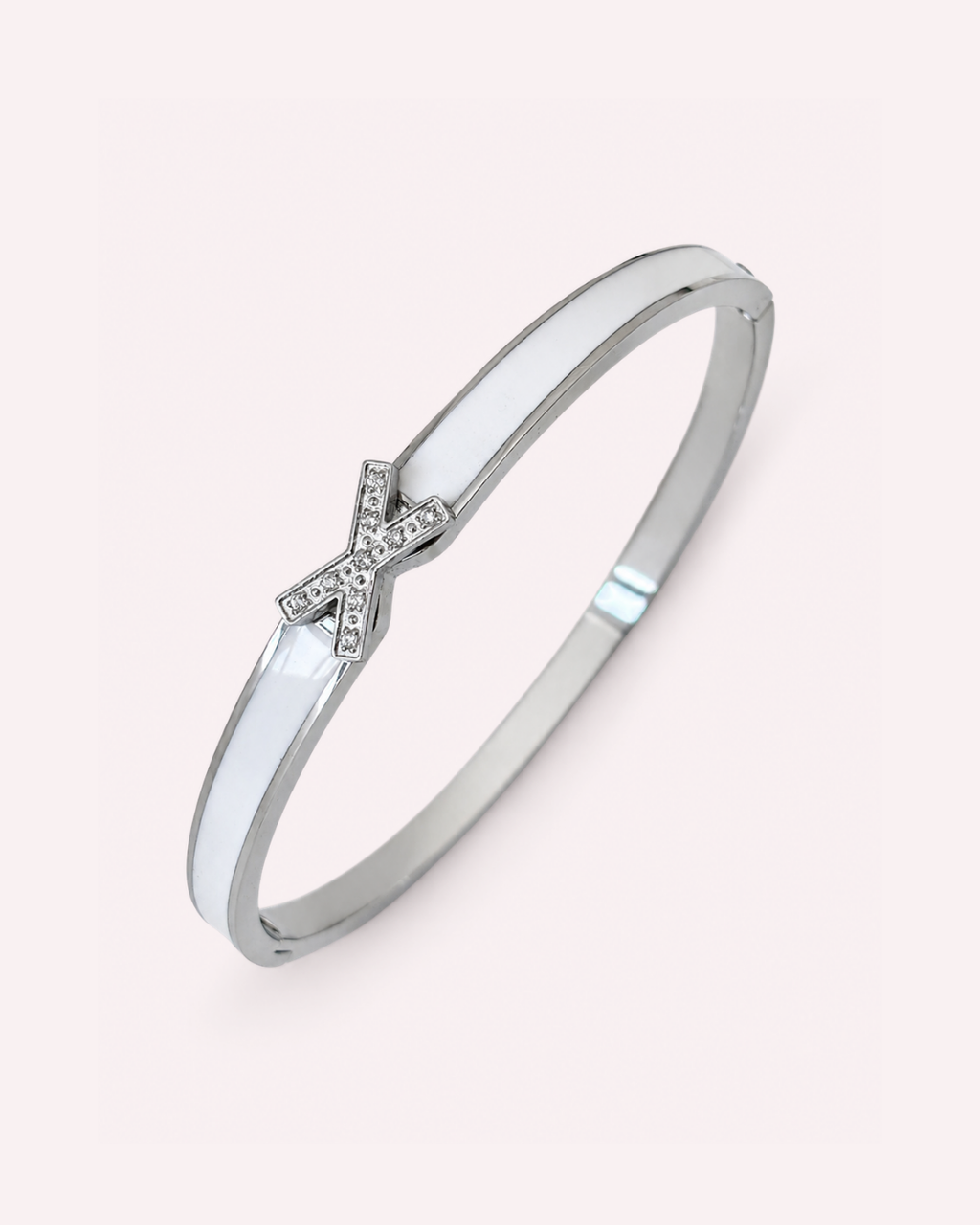 Xandra Bangle