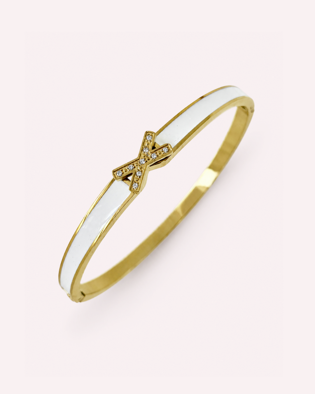 Xandra Bangle