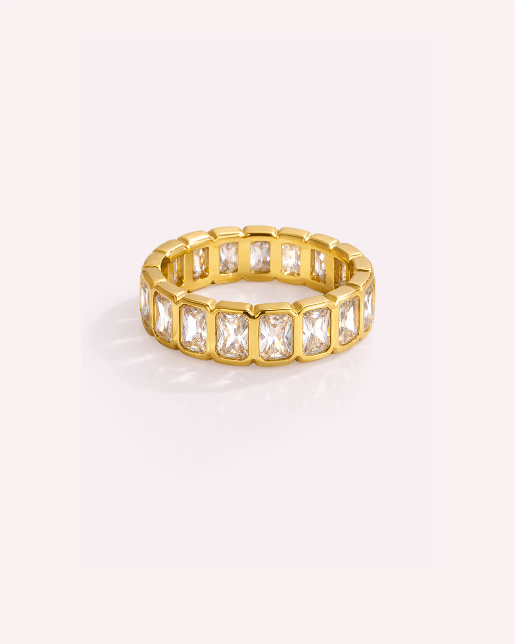 Lia Ring