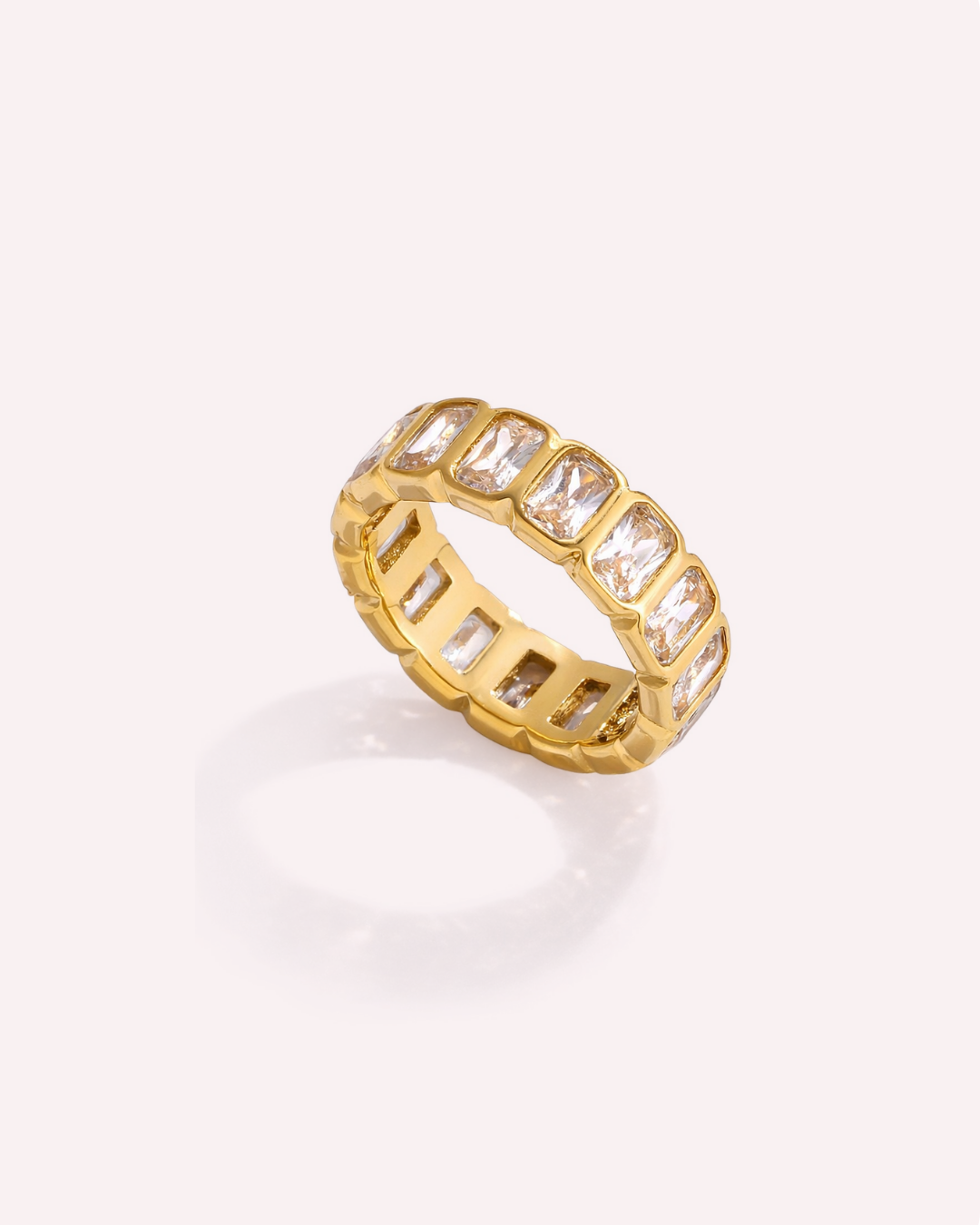 Lia Ring