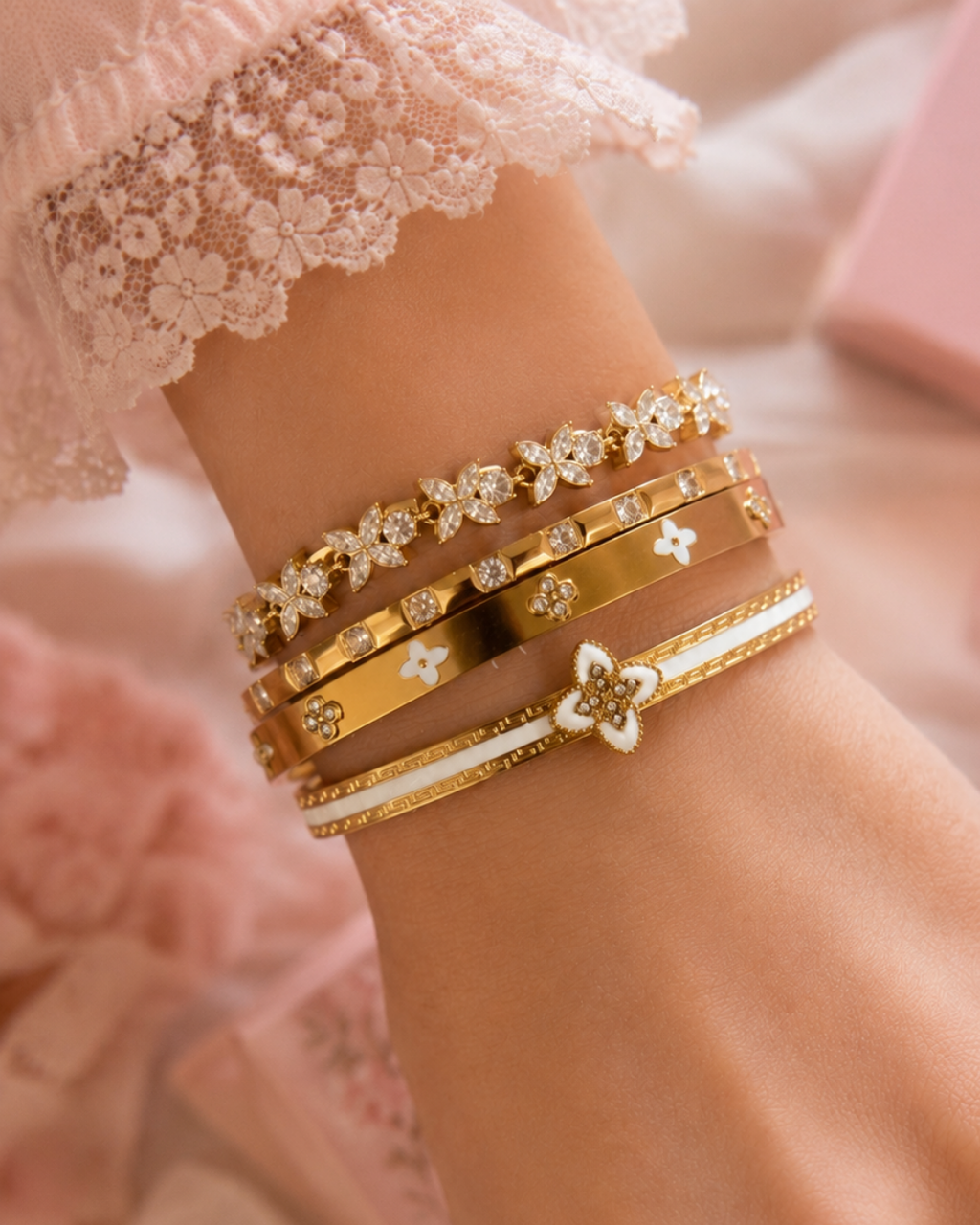 Nonah Clover Bangle