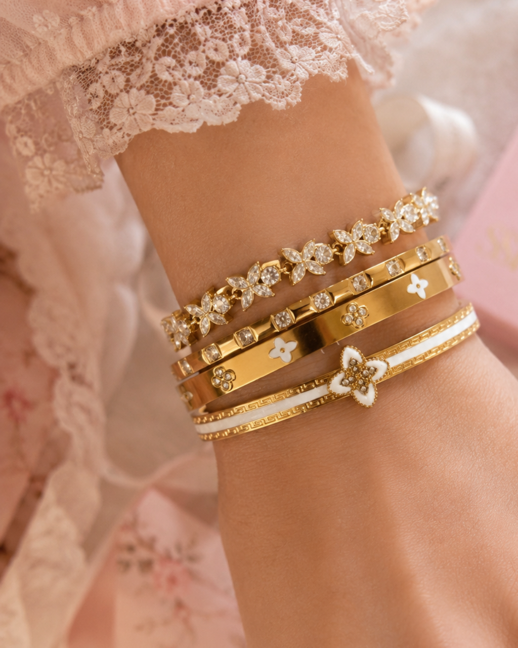 Nonah Clover Bangle