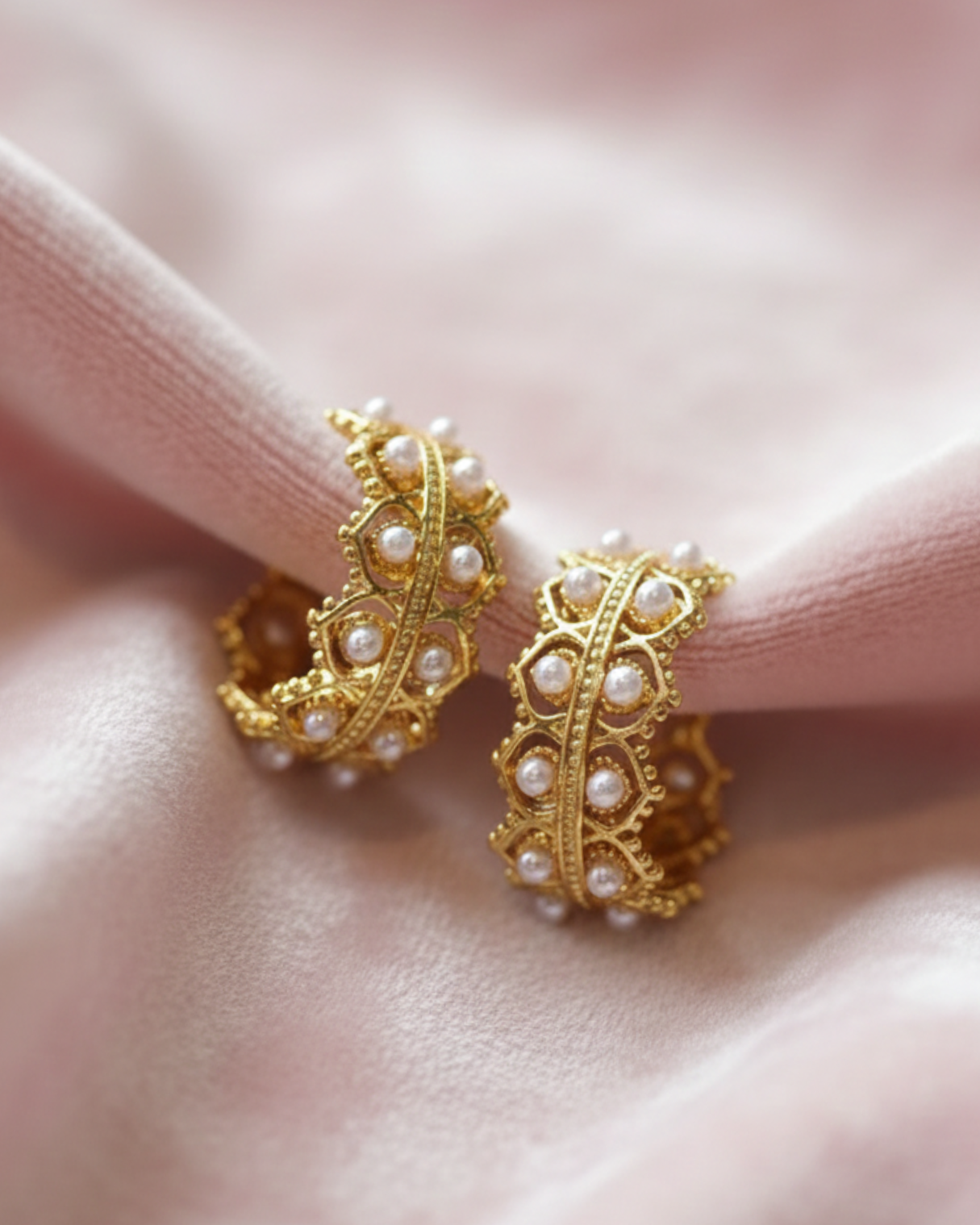 Lace Pearl & Gold Accent Stud Earrings