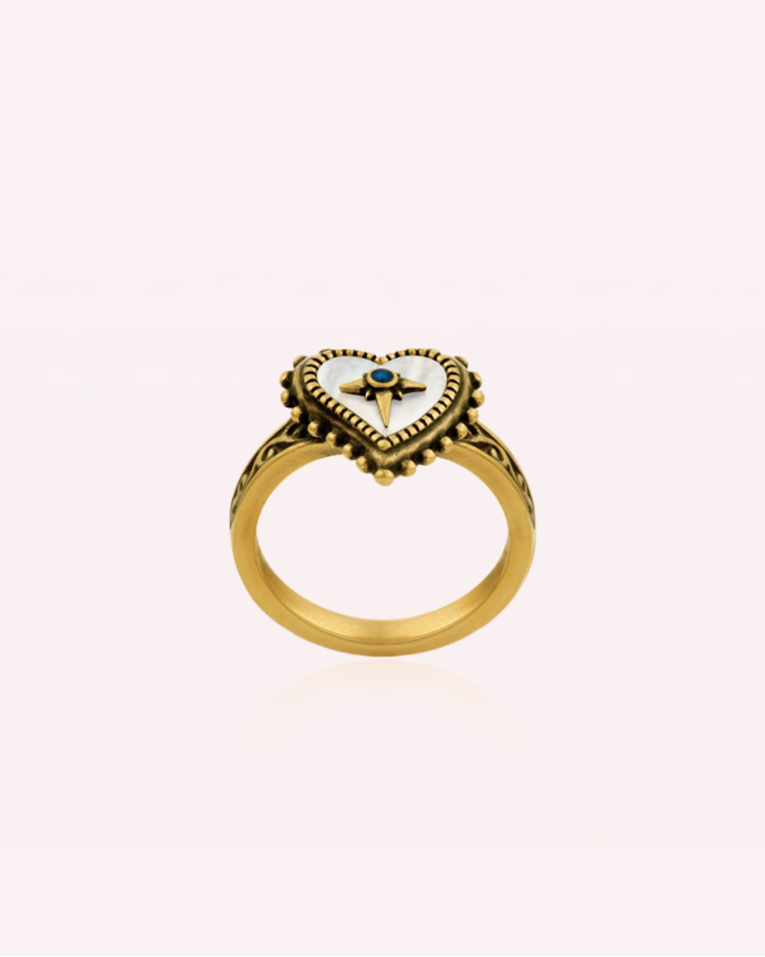 Elizabeth Vintage Heart Ring