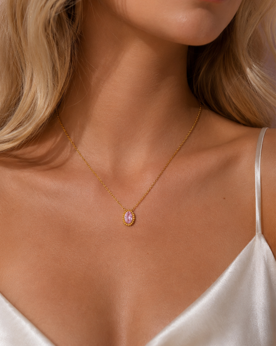 Auara Necklace