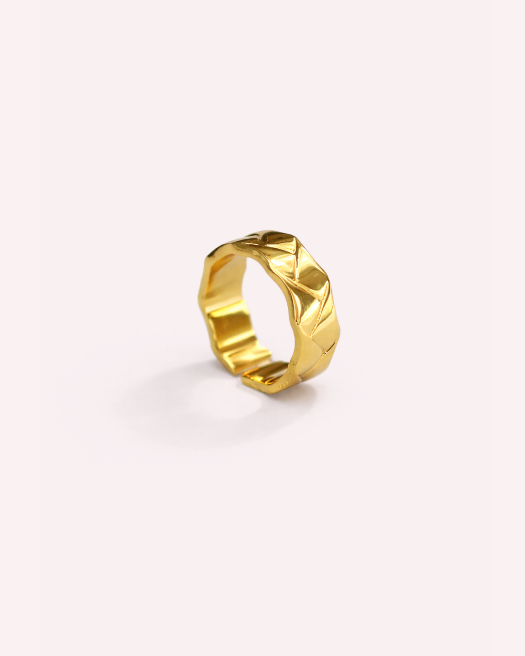 Timeless Yvonne Ring