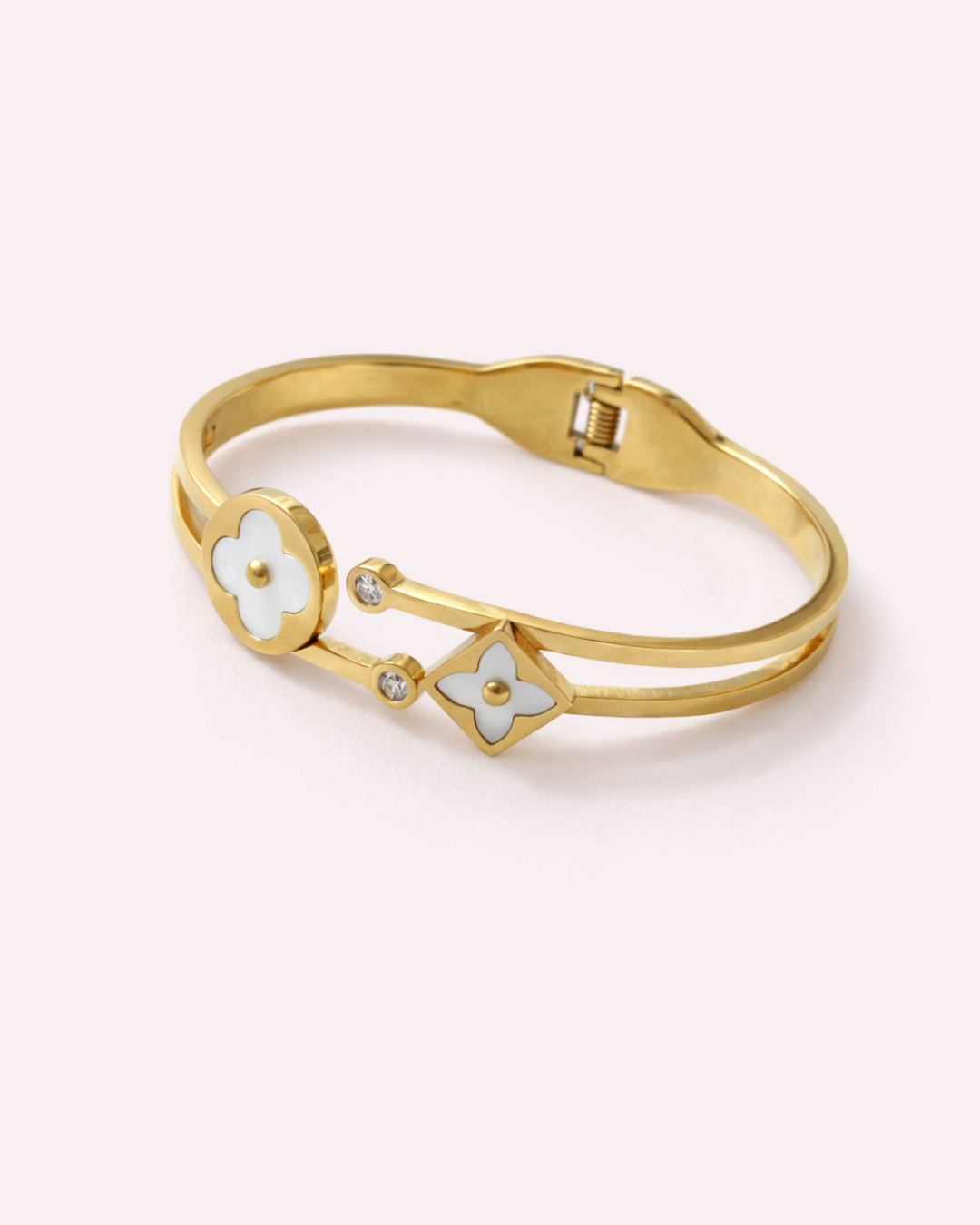 Florence Clover Charm Bangle