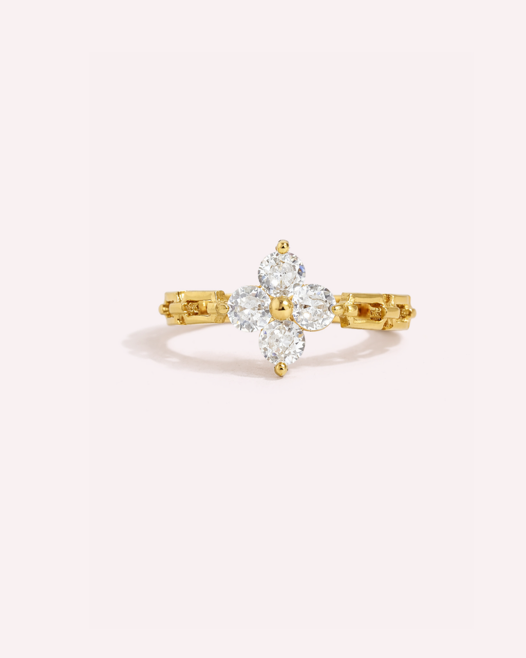 Bonnie Crystal Clover Chain Ring