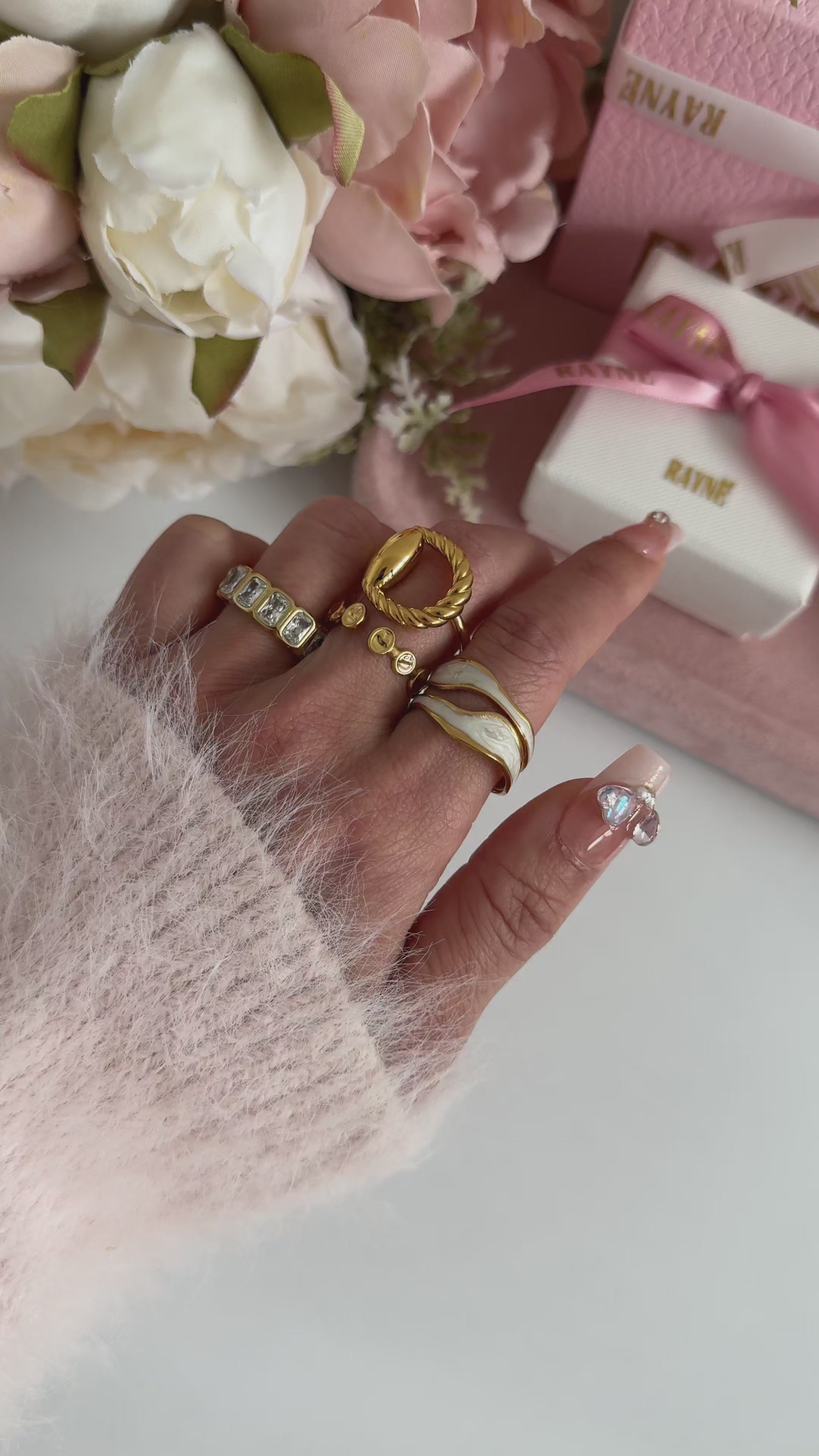 Lia Ring